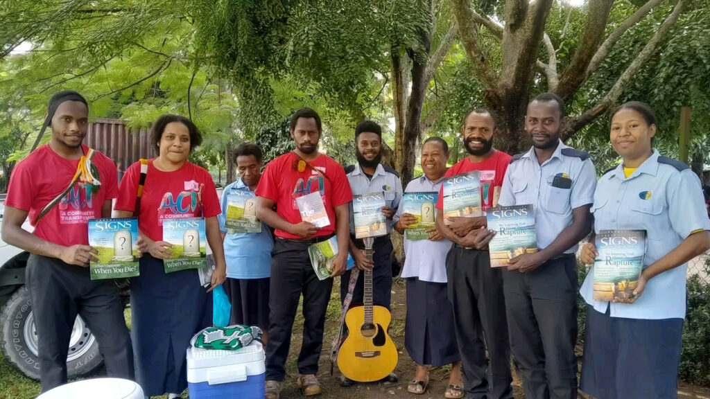 #GYD: Buimo Road youth lead community outreach in Lae