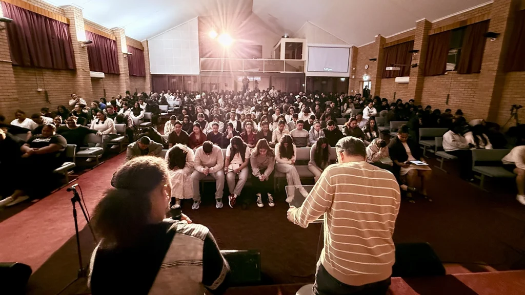 Greater Sydney young people unite for worship